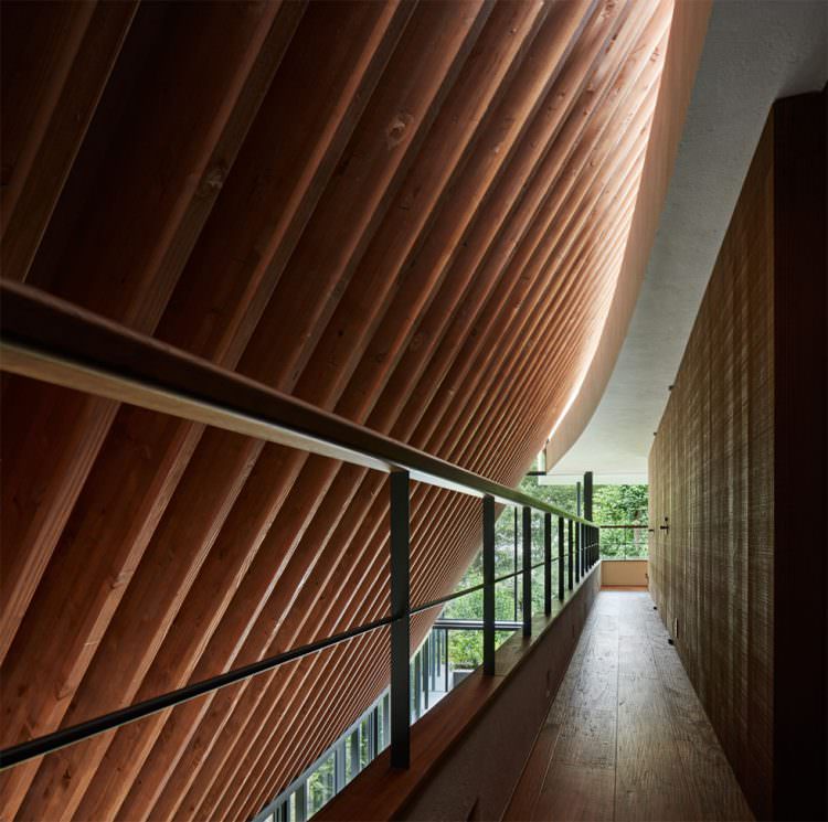 House of Glittering Leaves-15