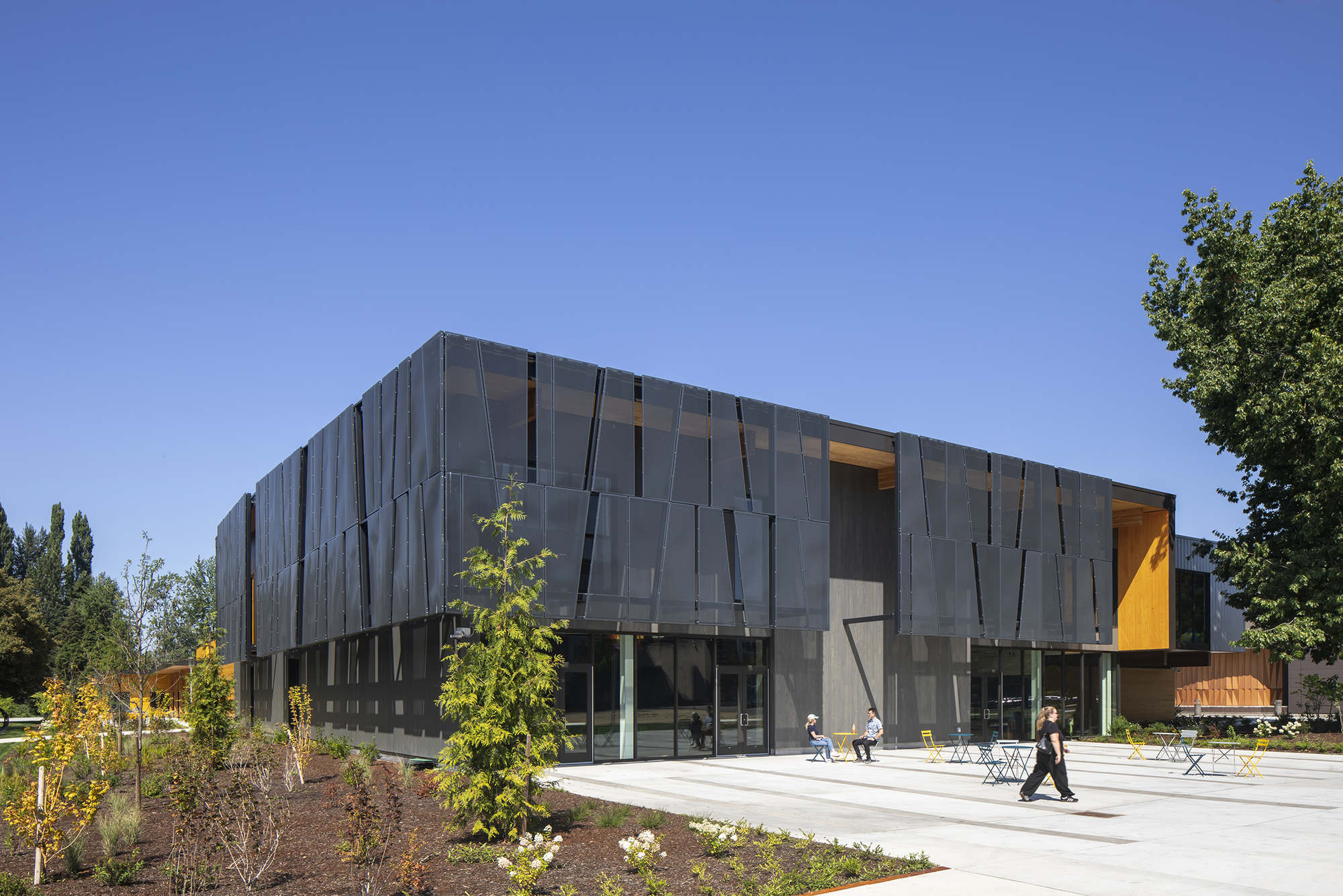 Redmond Senior and Community Center / Johnston Architects-15