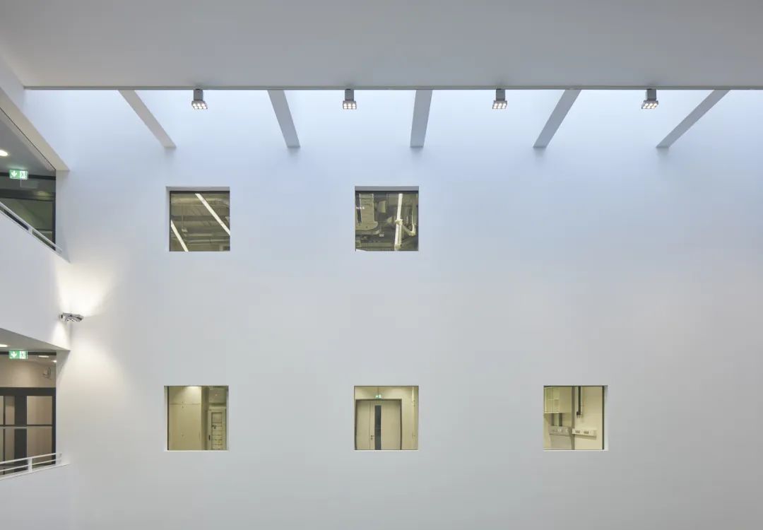 波鸿鲁尔大学ZGH研究中心丨德国波鸿丨盖博建筑设计-49