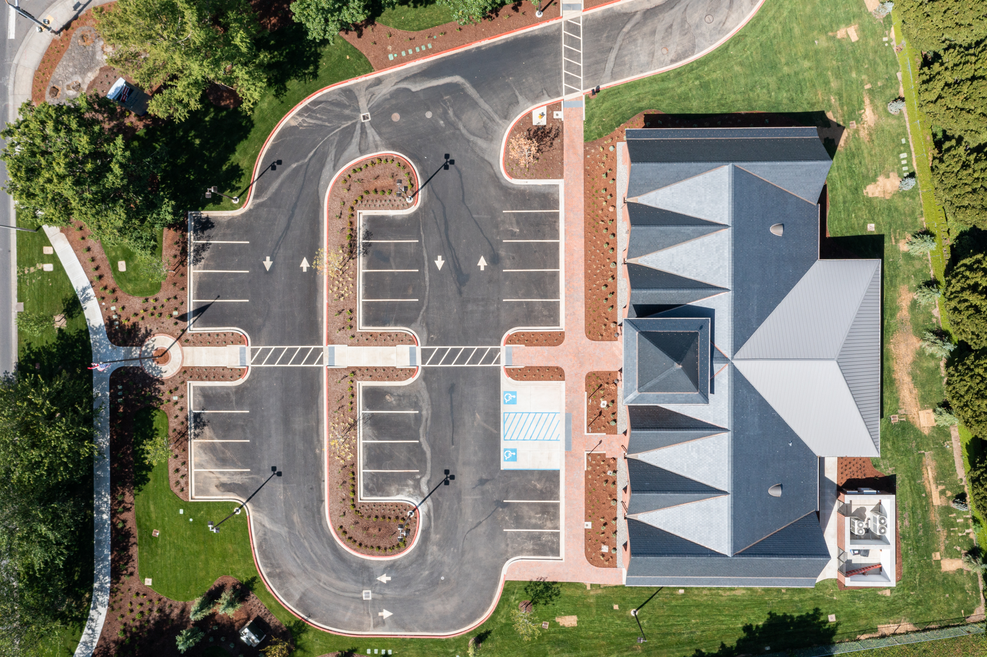 First Citizens Bank 建筑摄影丨加拿大温哥华丨Harvey General Contractors-5