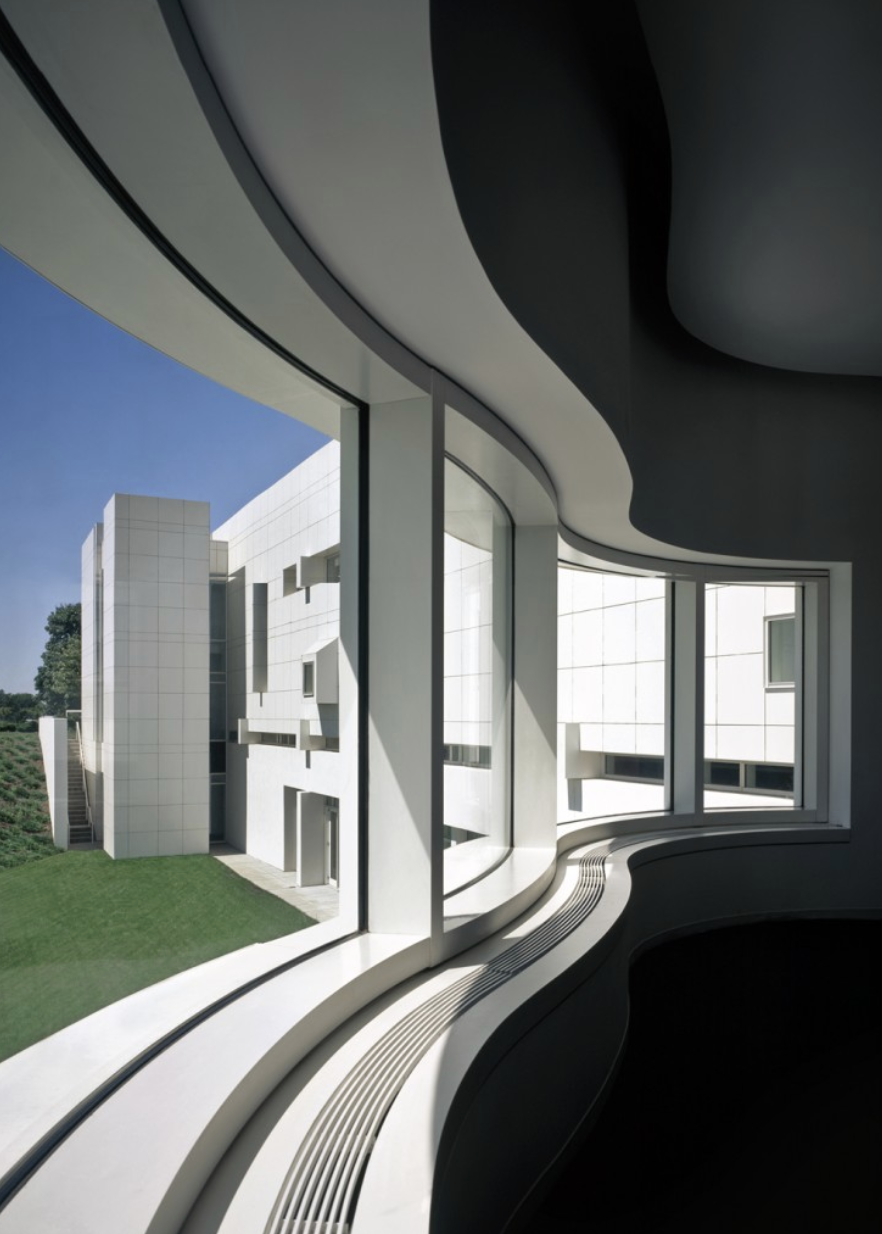 Swissair North American Headquarters Richard Meier-6