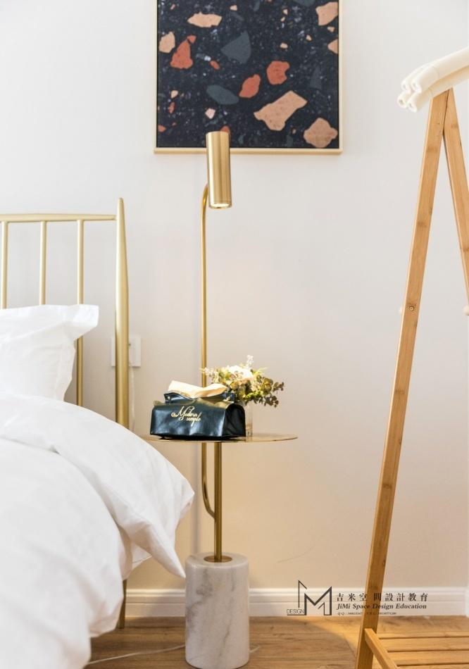 北欧风“原木”生活,不规则设计打造温馨空间-21