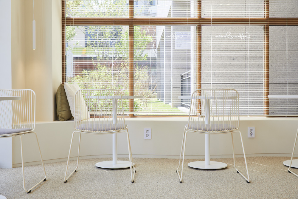 10 坪极简咖啡厅，打造温馨舒适空间-12