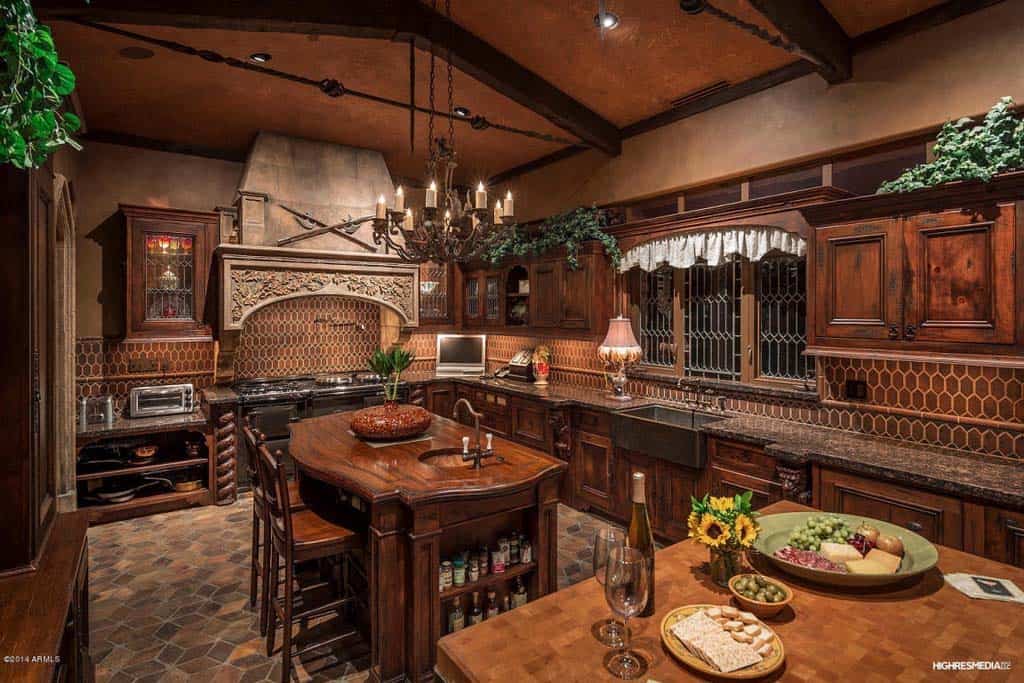 Medieval masterpiece: Italian-inspired gothic villa in Scottsdale-19