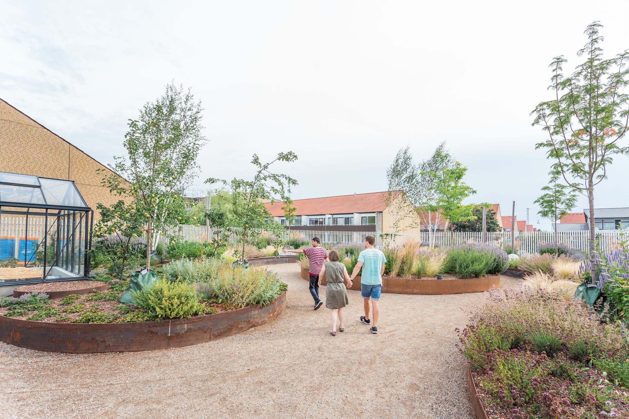 丹麦腓特列斯贝,感官体验治疗屋顶花园-5