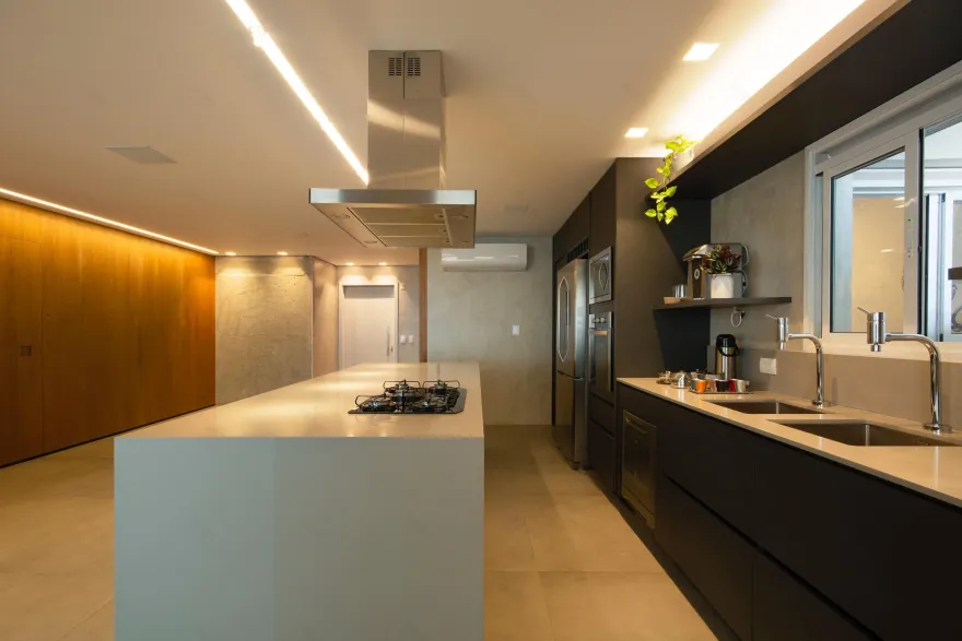 巴西 CC 公寓 | 木质温暖,空间通透-14