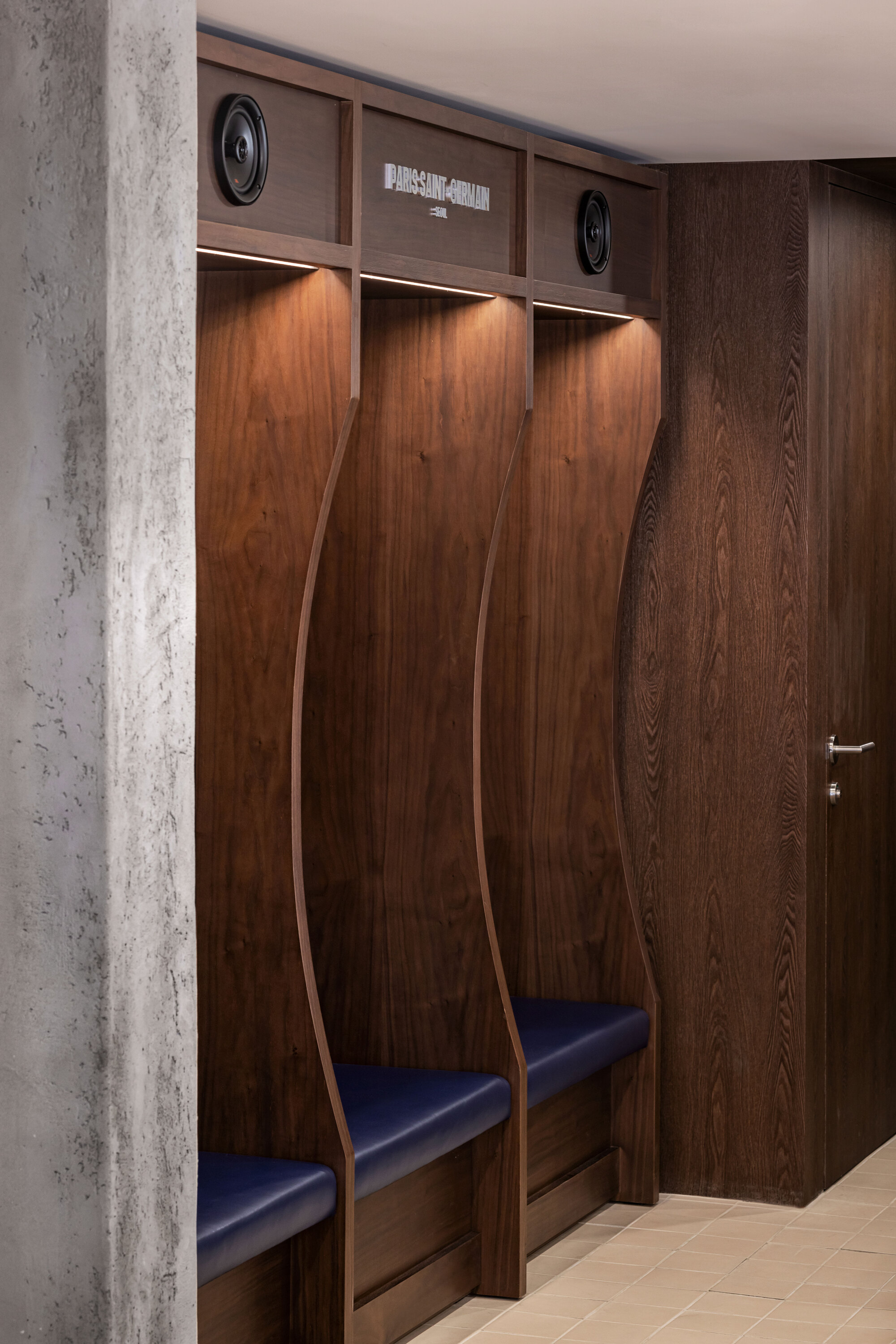 巴黎圣日耳曼旗舰店丨韩国首尔丨oftn studio-22