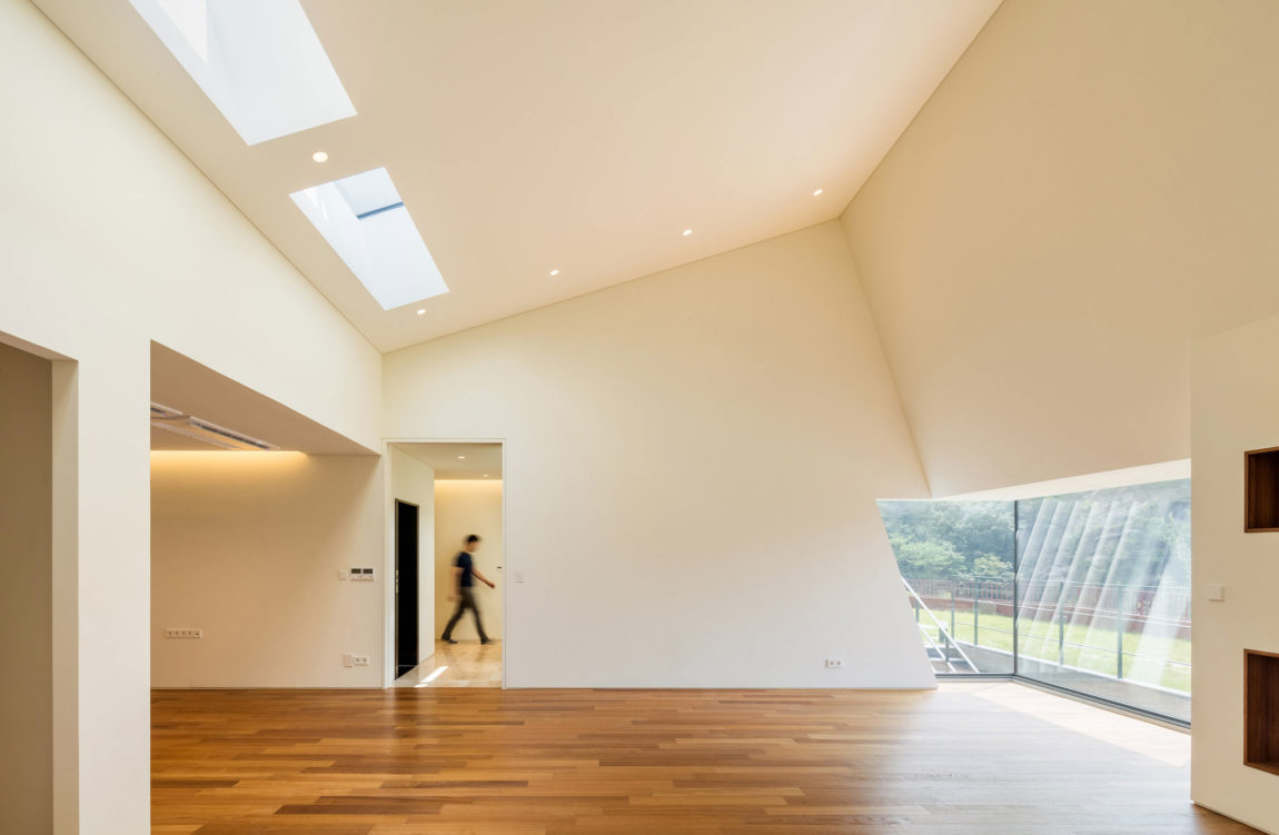 首尔独特山景住宅，现代设计与自然融合-30