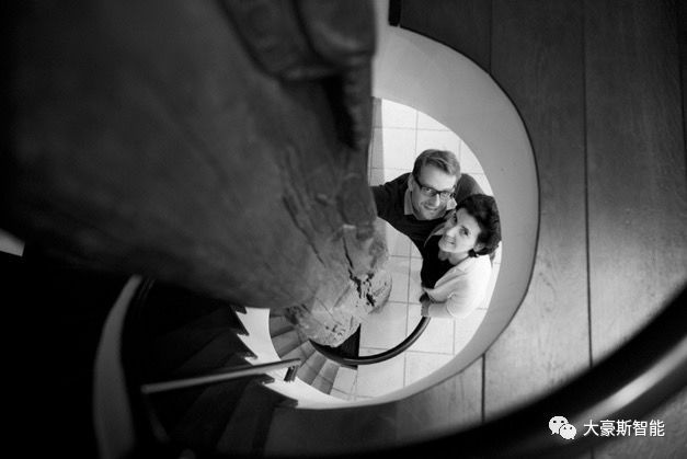 欧洲最著名的夫妻档的海边智能豪宅设计-29