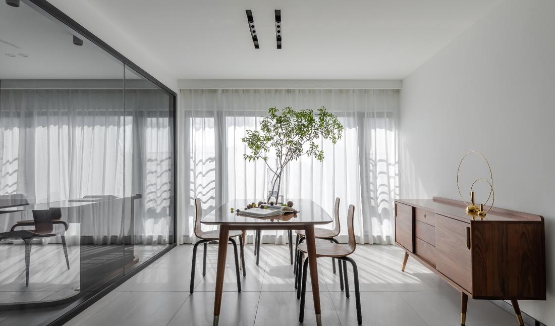 独居极简，游戏主管的舒适生活空间-11