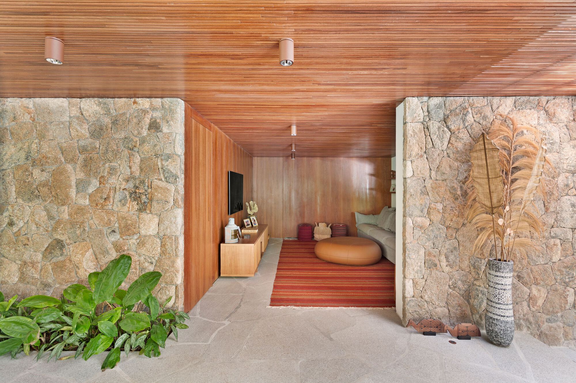 伊波朗加之家丨巴西丨Ana Angrimani Arquitetura-33