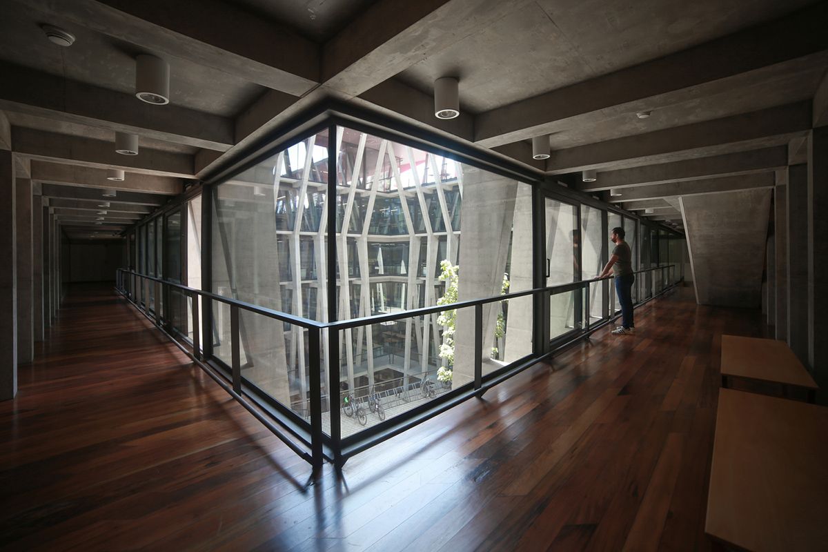 智利历史建筑 Palacio Pereira 的现代复兴-3