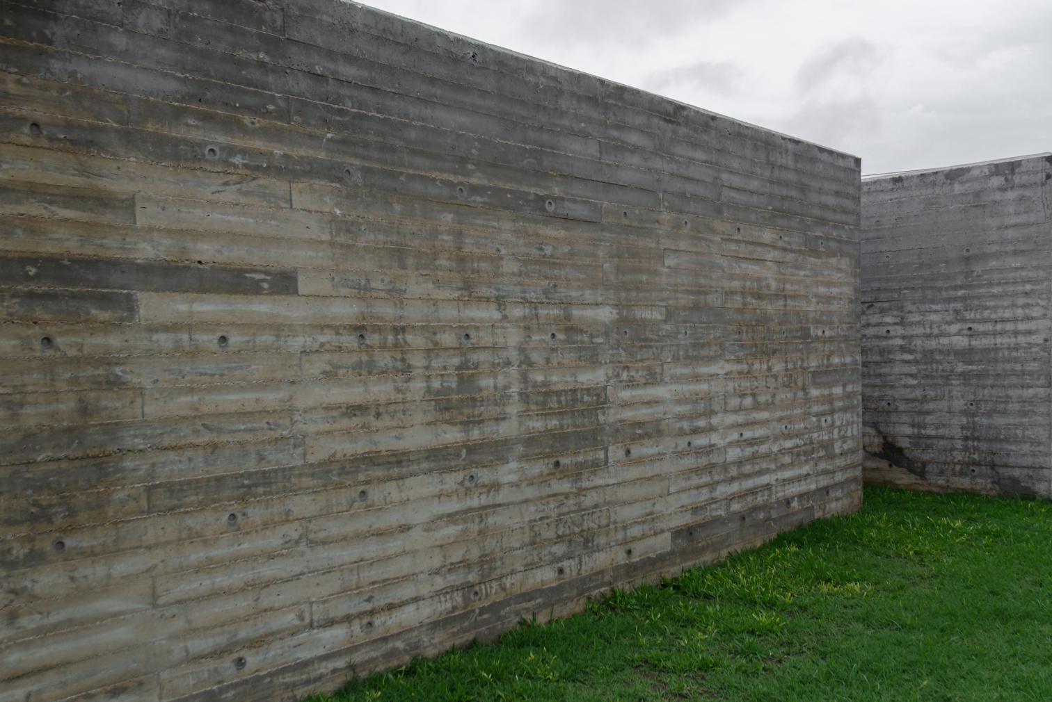 玻璃与混凝土的透明游戏——阿根廷 City Bell 住宅设计-11