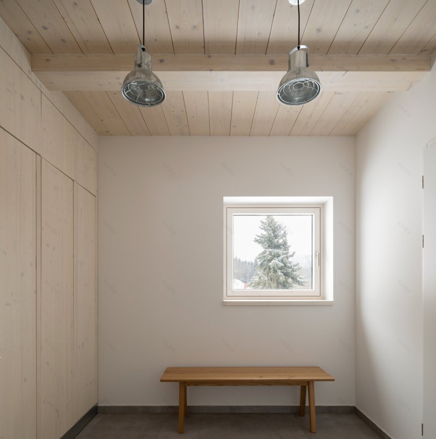 山谷上方的小屋丨捷克丨System Recovery Architects-37