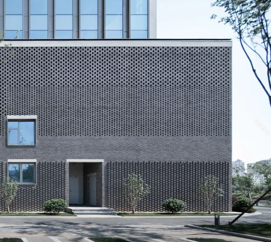 滨江新城休闲水街丨中国江苏丨江苏中锐华东建筑设计研究院有限公司荣朝晖工作室-38