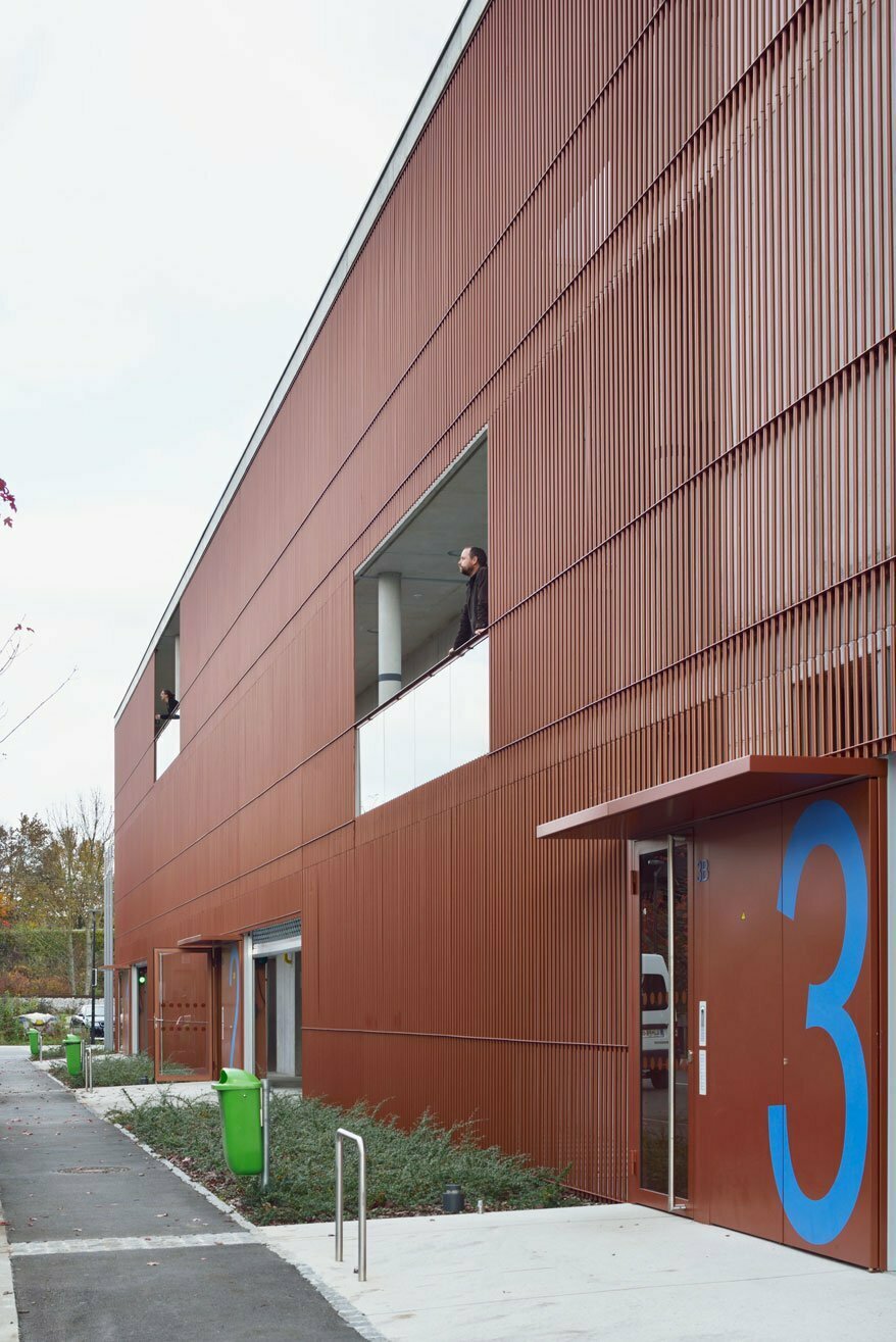 由于 dolgi 可能不是常见、正确的词汇，难以准确理解其含义，因此无法提供准确翻译 丨Bevk Perović arhitekti-3