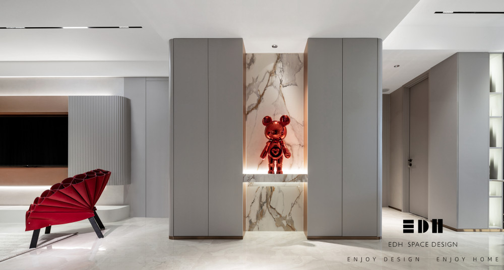 星空之梦 · 红金交织的现代家居空间-8