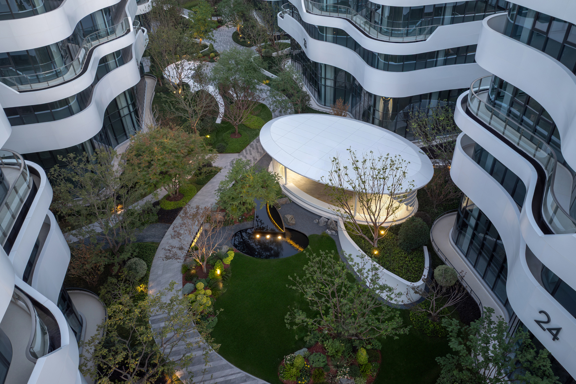 MAX科技园（杭州·钱塘）丨中国杭州丨北京方境景观建筑设计有限公司-38