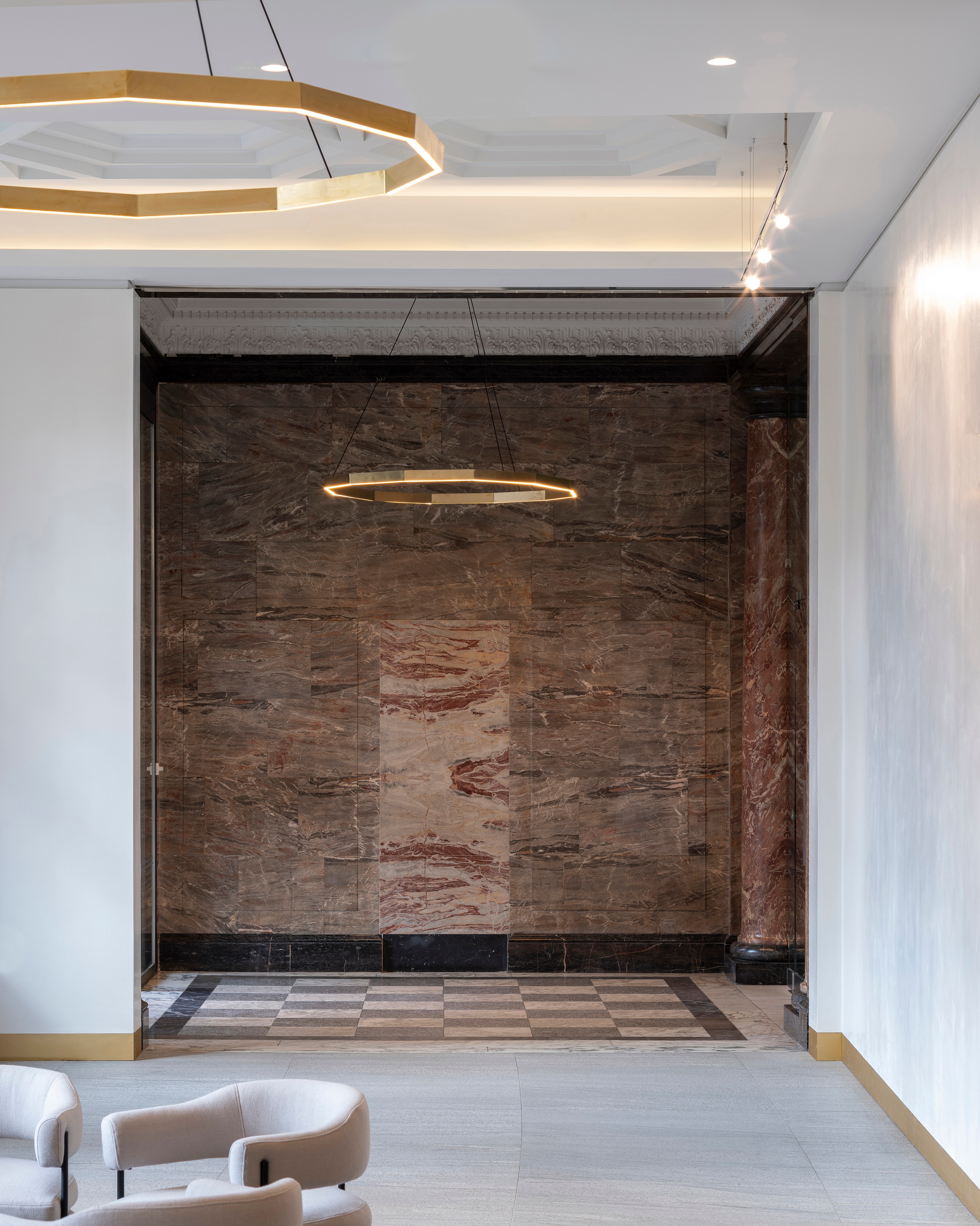 伦敦金融城 Park House 翻新 打造独特 coffered 天花板-12