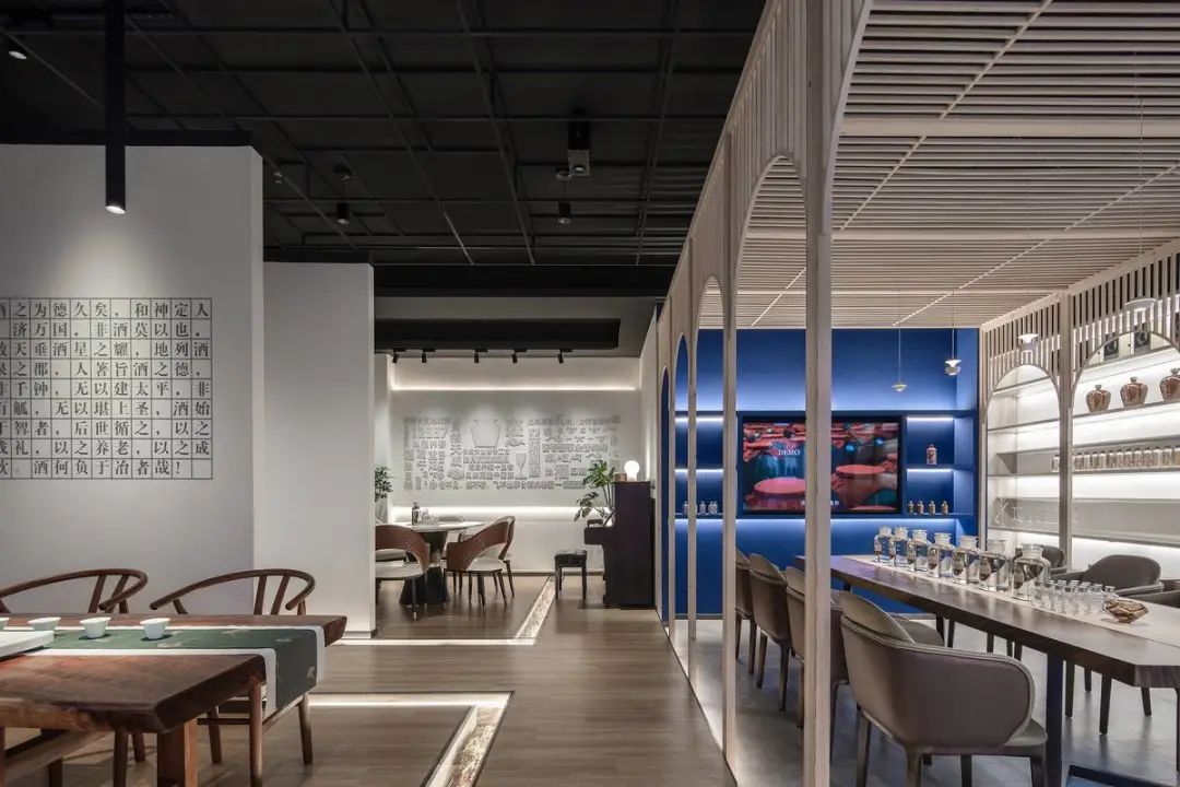 上海城市“茅台知酒堂” | 体验东方酒文化的静谧空间-9