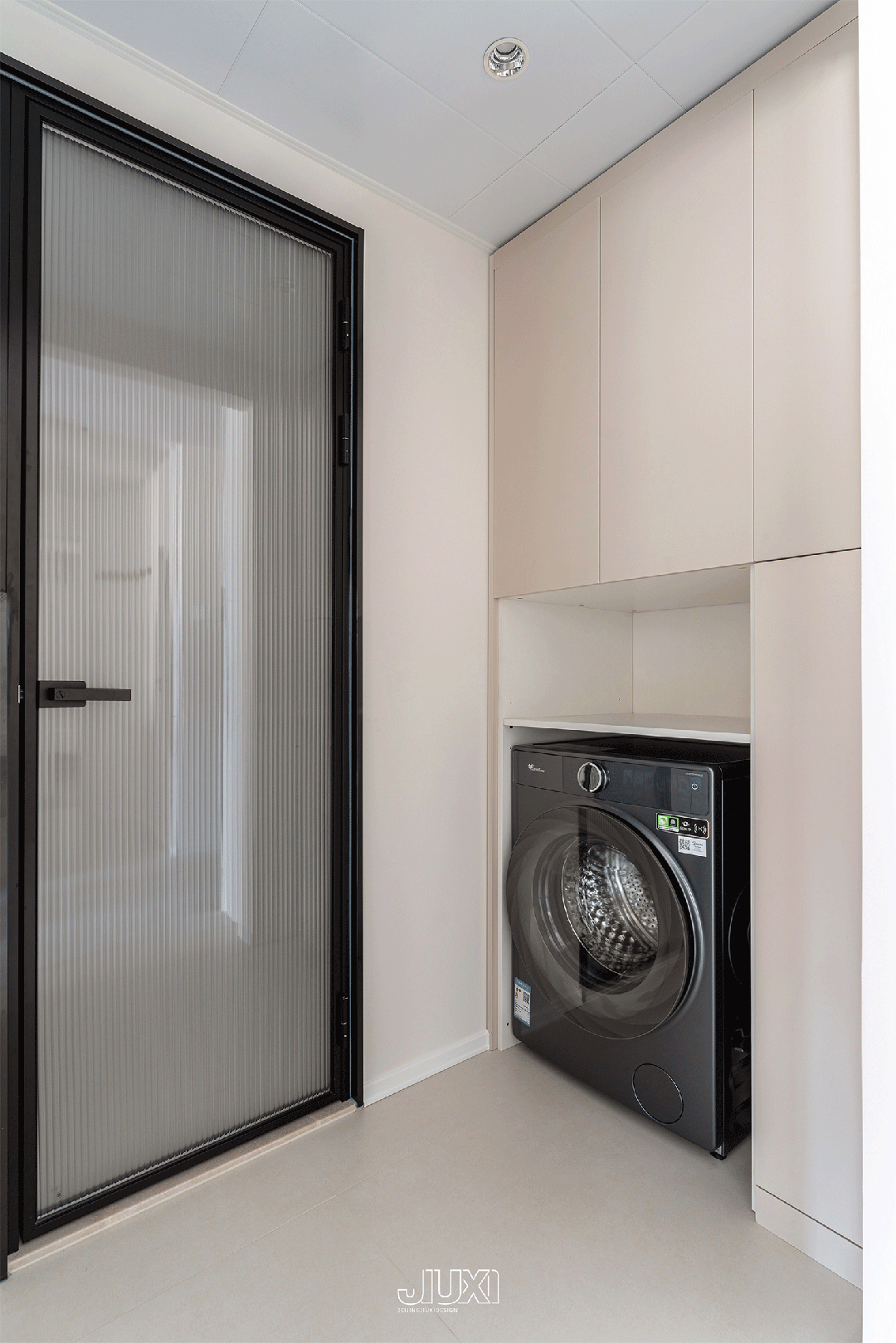 「原创案例」同色系的高级感,可以折叠的厨房解锁光影流动-76