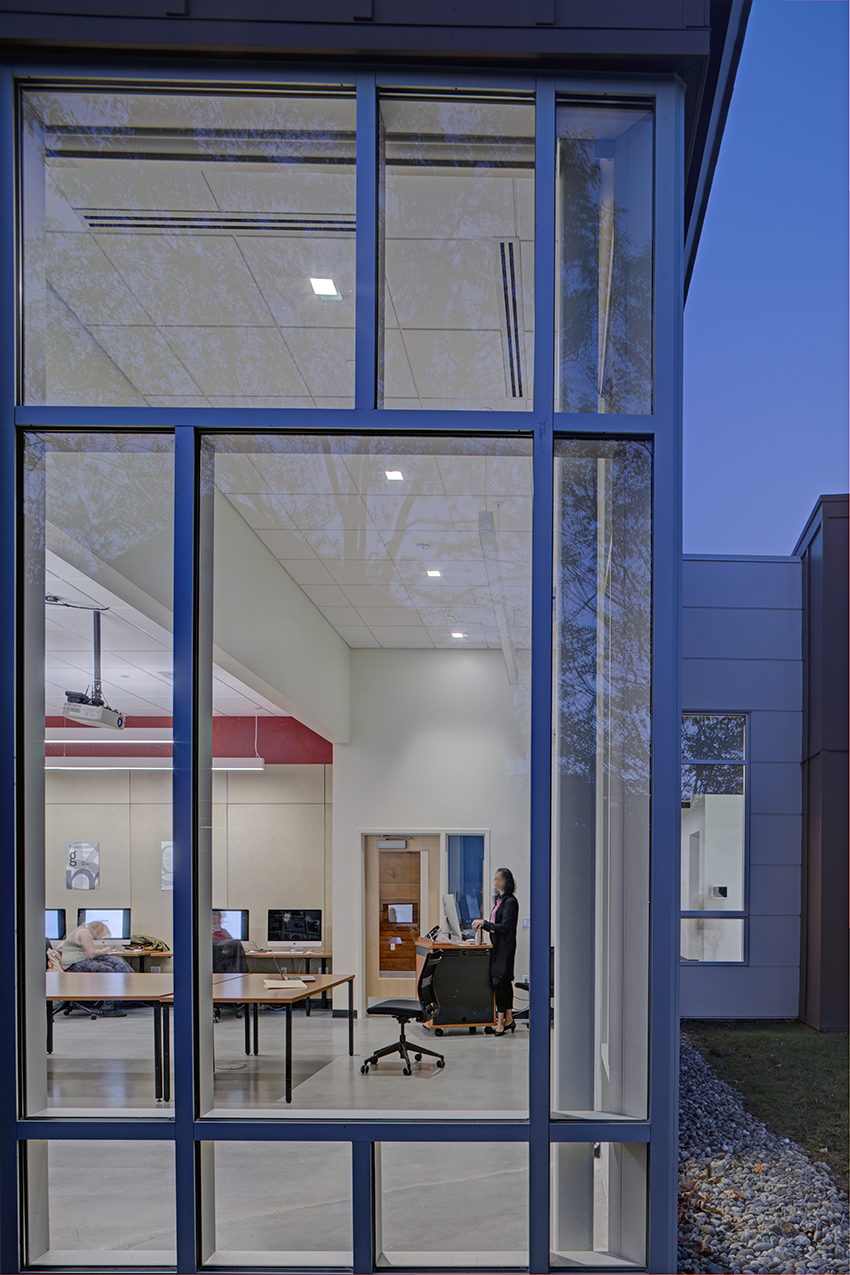 SLAM Collaborative 打造 Colby Sawyer 学院艺术中心-14