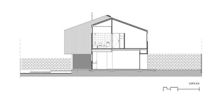 阿根廷城市广场上的黑色钢构住宅群-30