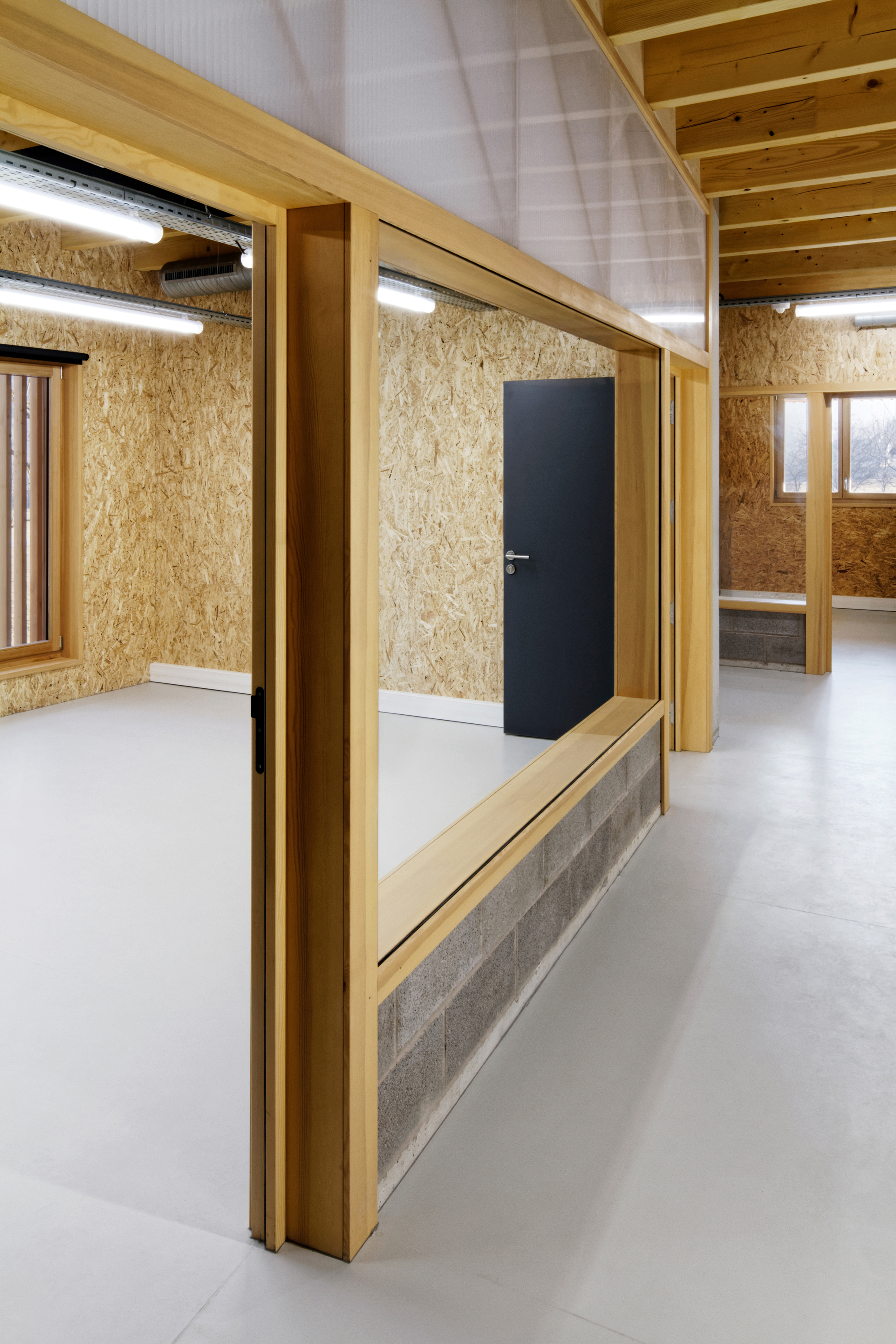 Metzeral 消防站 | 自然与功能完美融合-9