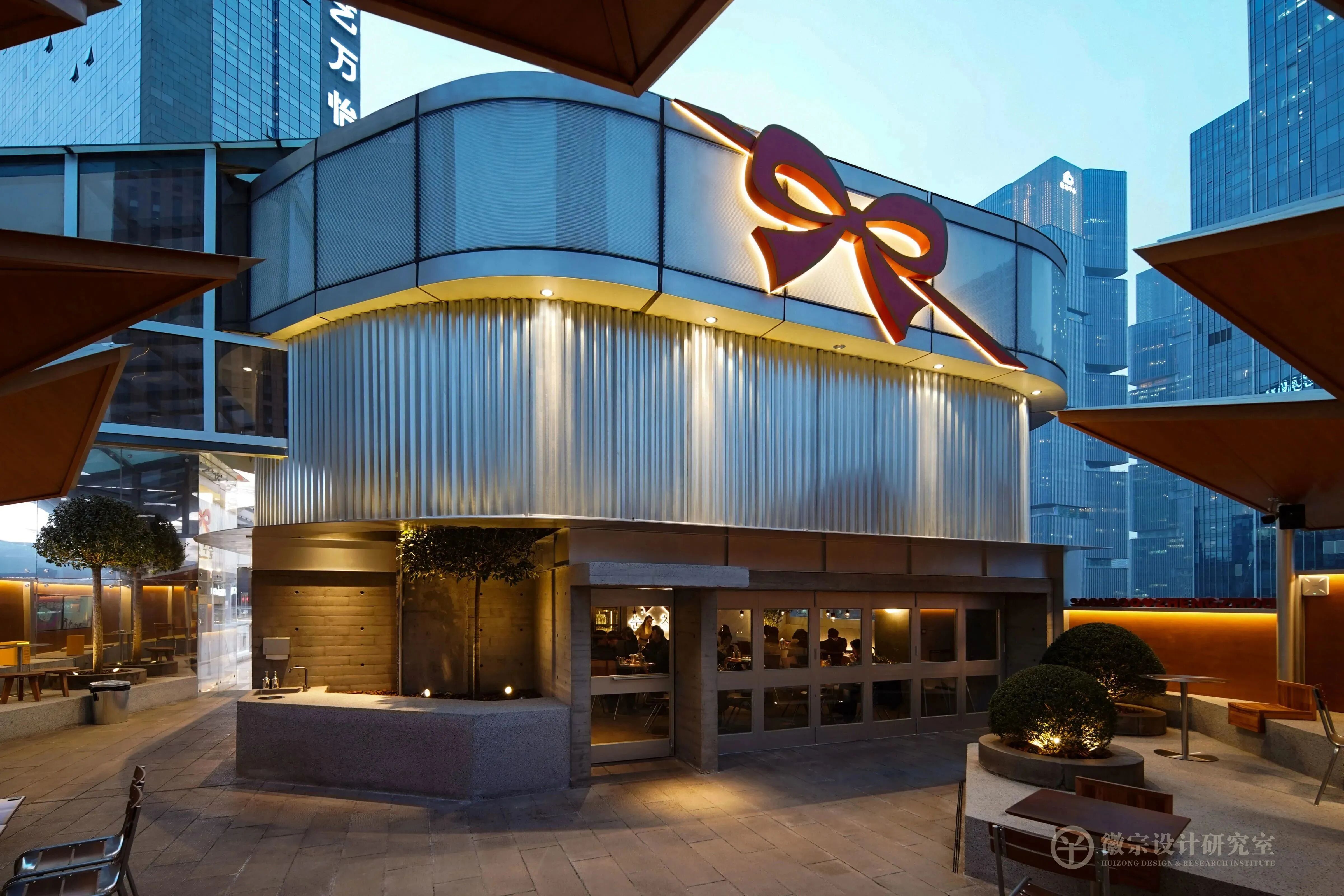 「被撕开的礼盒」SOONSOO CHICKEN中国首店设计丨中国郑州-20