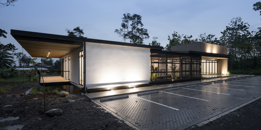 热带雨林中的悬浮平台 · UPL Operation Center-35