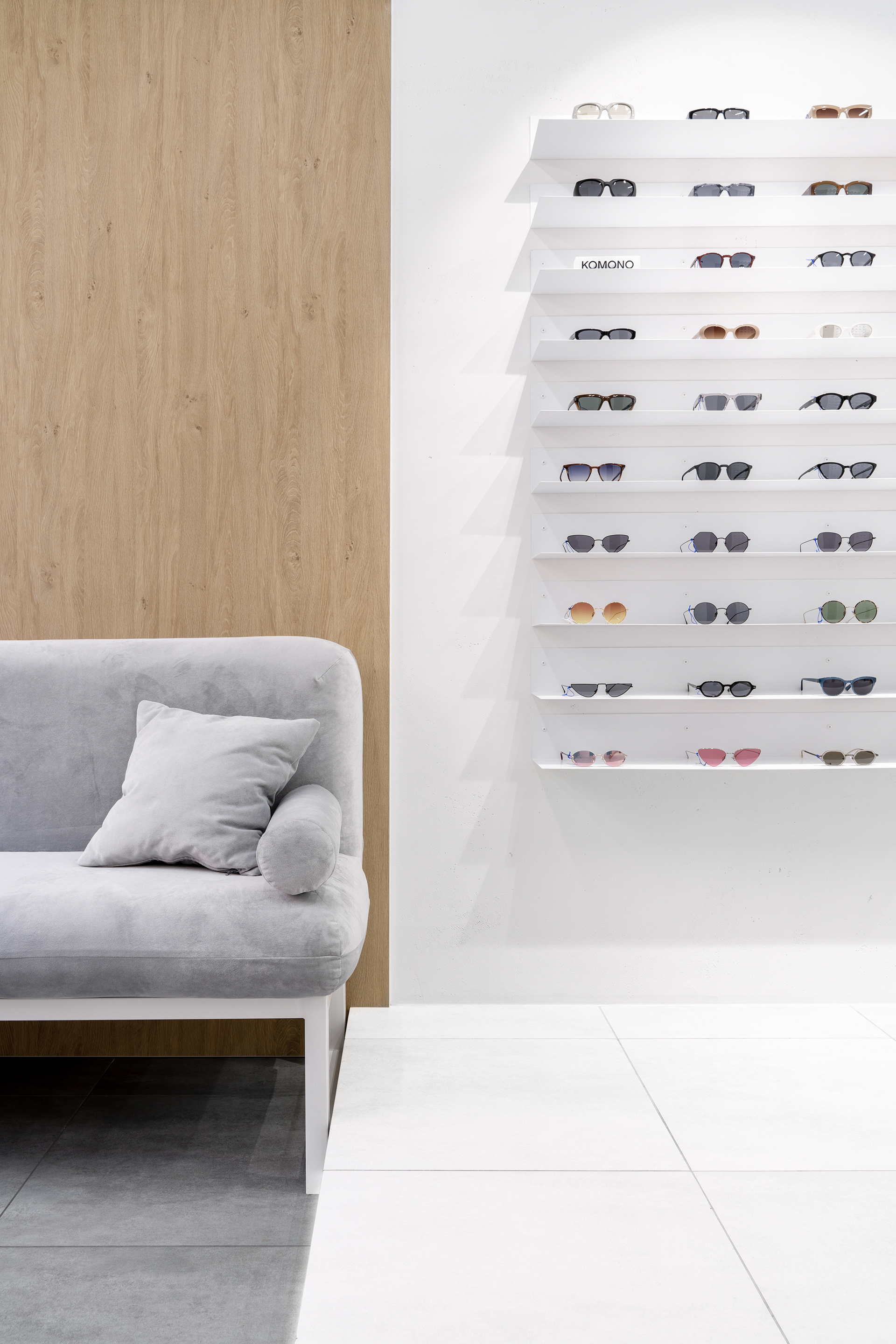 IVISUAL 现代眼镜配饰旗舰店丨乌克兰基辅-11