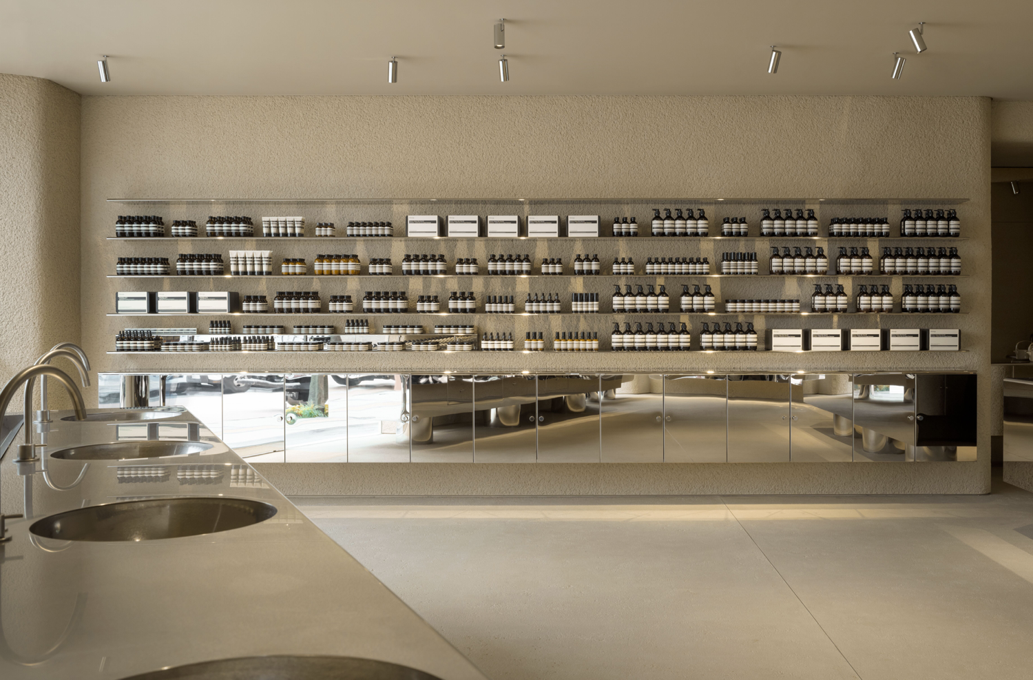 东京新宿 Aesop 旗舰店,打造宁静绿洲-7