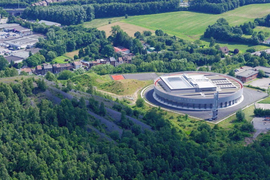 简约功能,环保节能的消防站设计-81