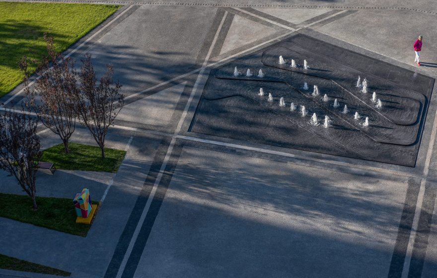 北京五棵松华熙Live中心丨WSCAPE 望境景观设计(北京)有限公司-8