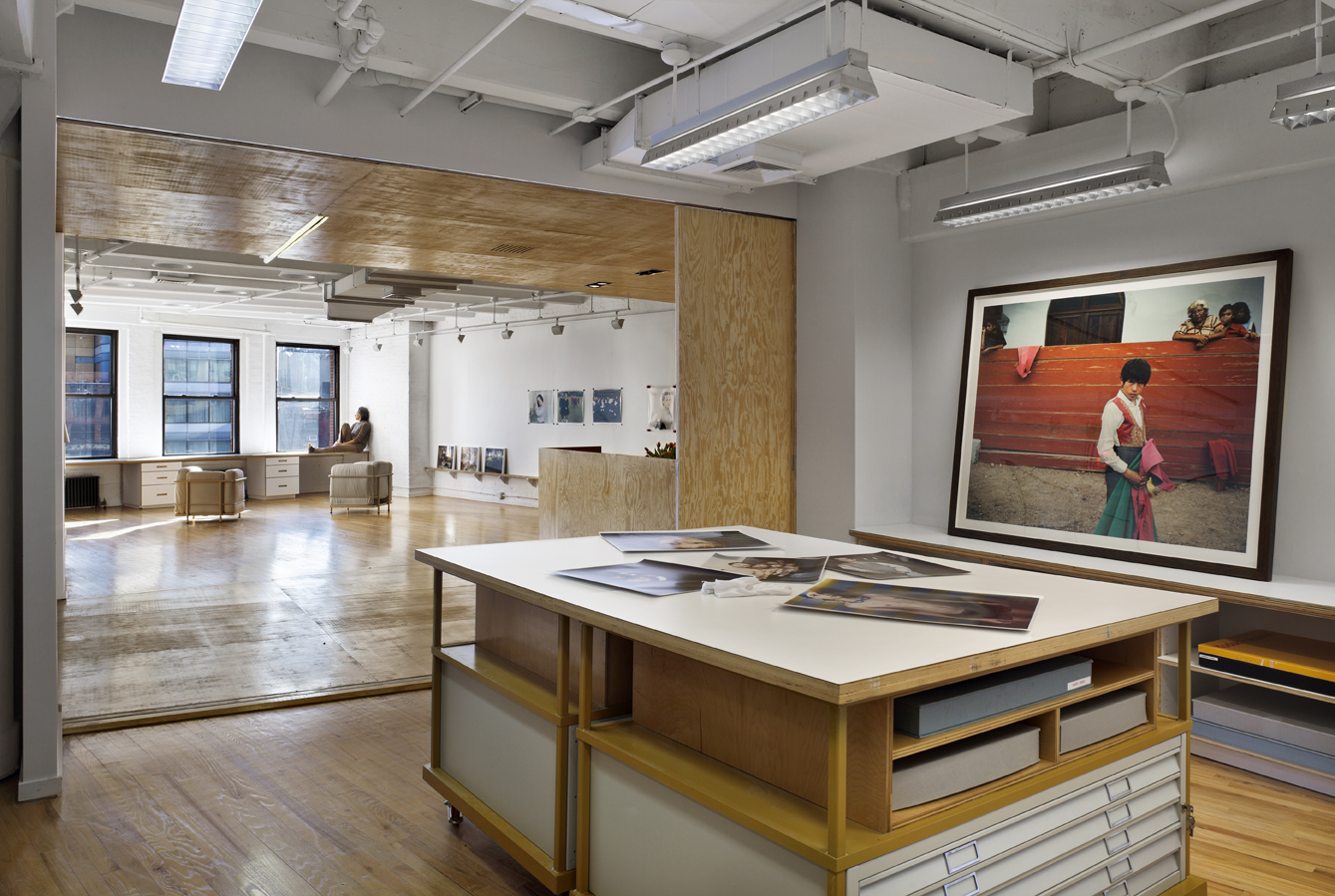 摄影工作室 | 空的艺术木箱与光影的互动-8