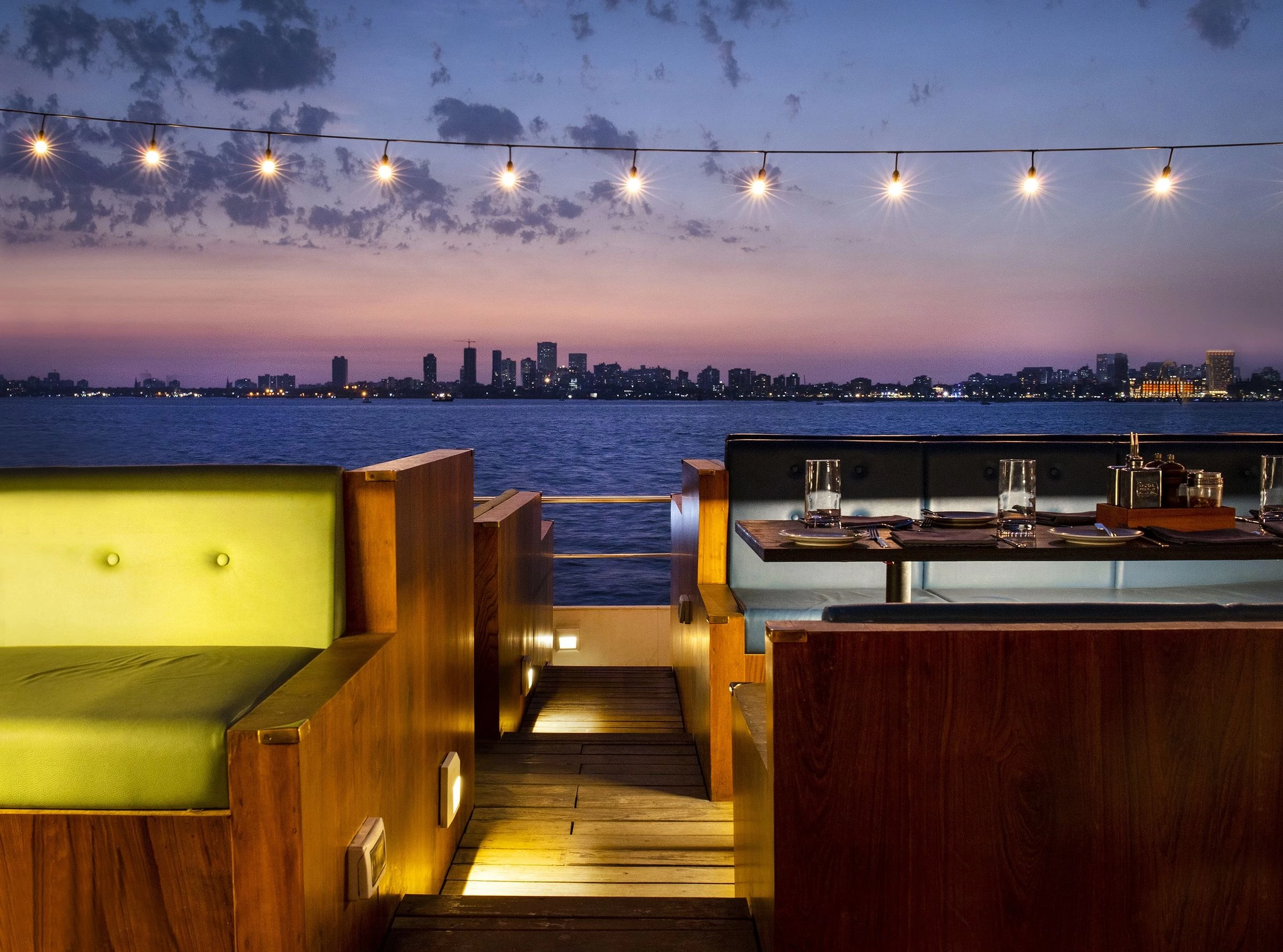 印度高端漂浮餐厅-19