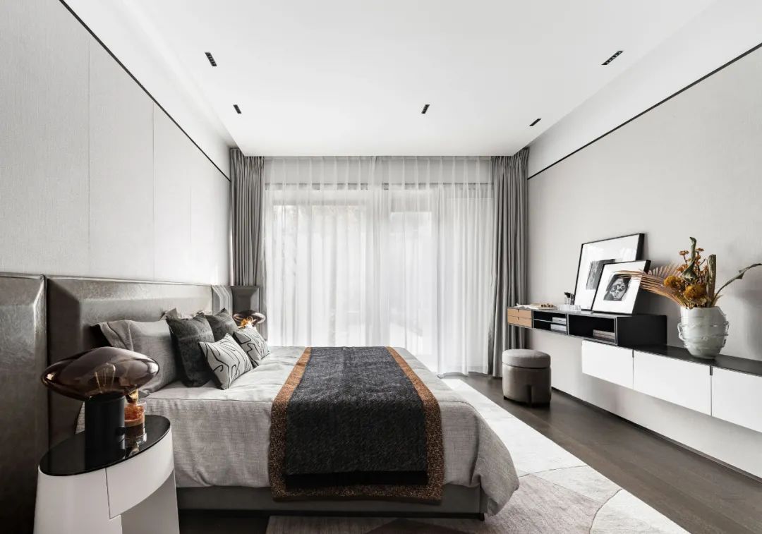 现代轻奢风的公寓-28