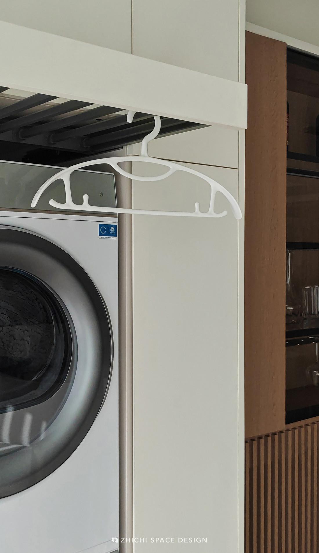 弧线隐去边界，墙体交错间藏起松弛与诗意-27