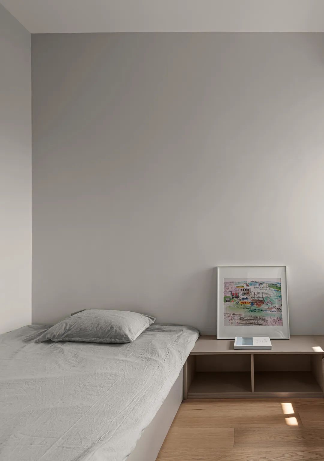 轻灰+原木格调，克制的温柔美-36