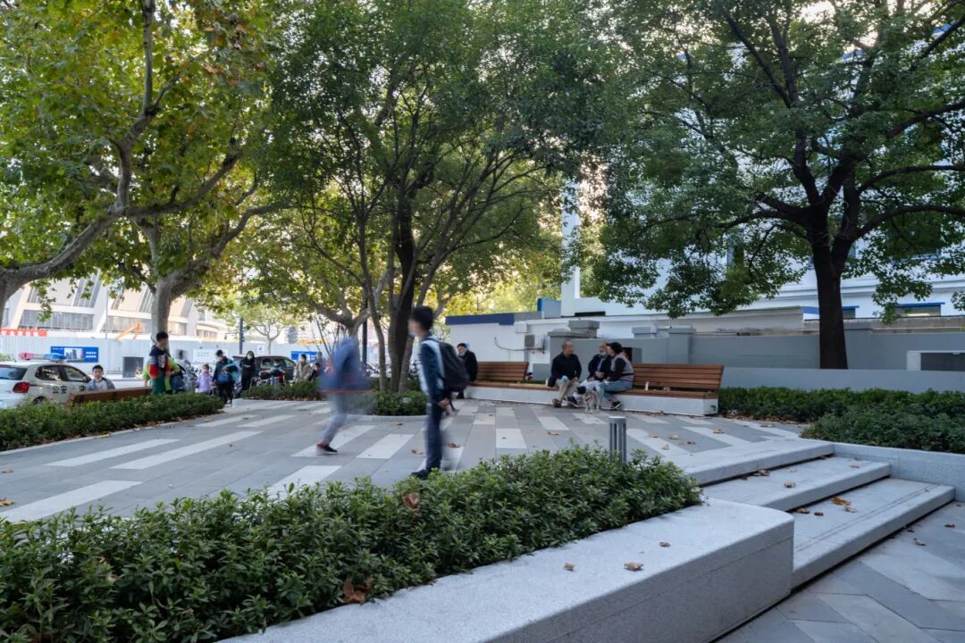 打造高品质有温度的体育街区|上海徐家汇体育公园周边“美丽街区”道路景观提升工程-20