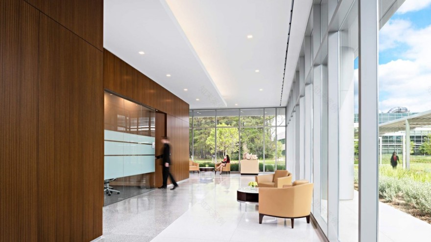 全球能源巨头 Halliburton 总部生活中心-5