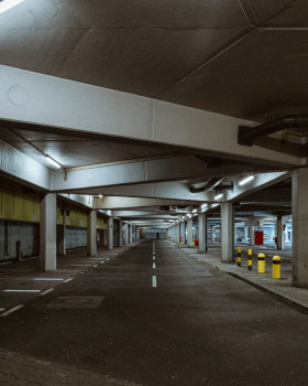 停车场丨alexanderrentsch