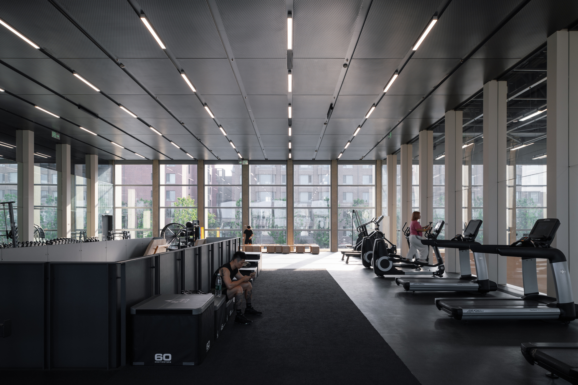 Aranya North Shore Community Sports Center / Atelier XÜK-31