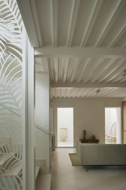 马德里 Quinta de Fuente del Berro 公园旁的历史建筑重生——Berro House-15