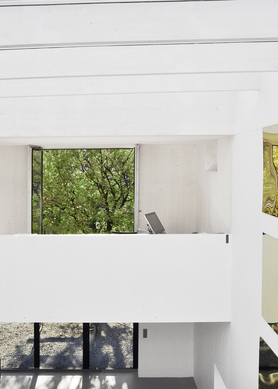 瑞士原生态木构别墅-23