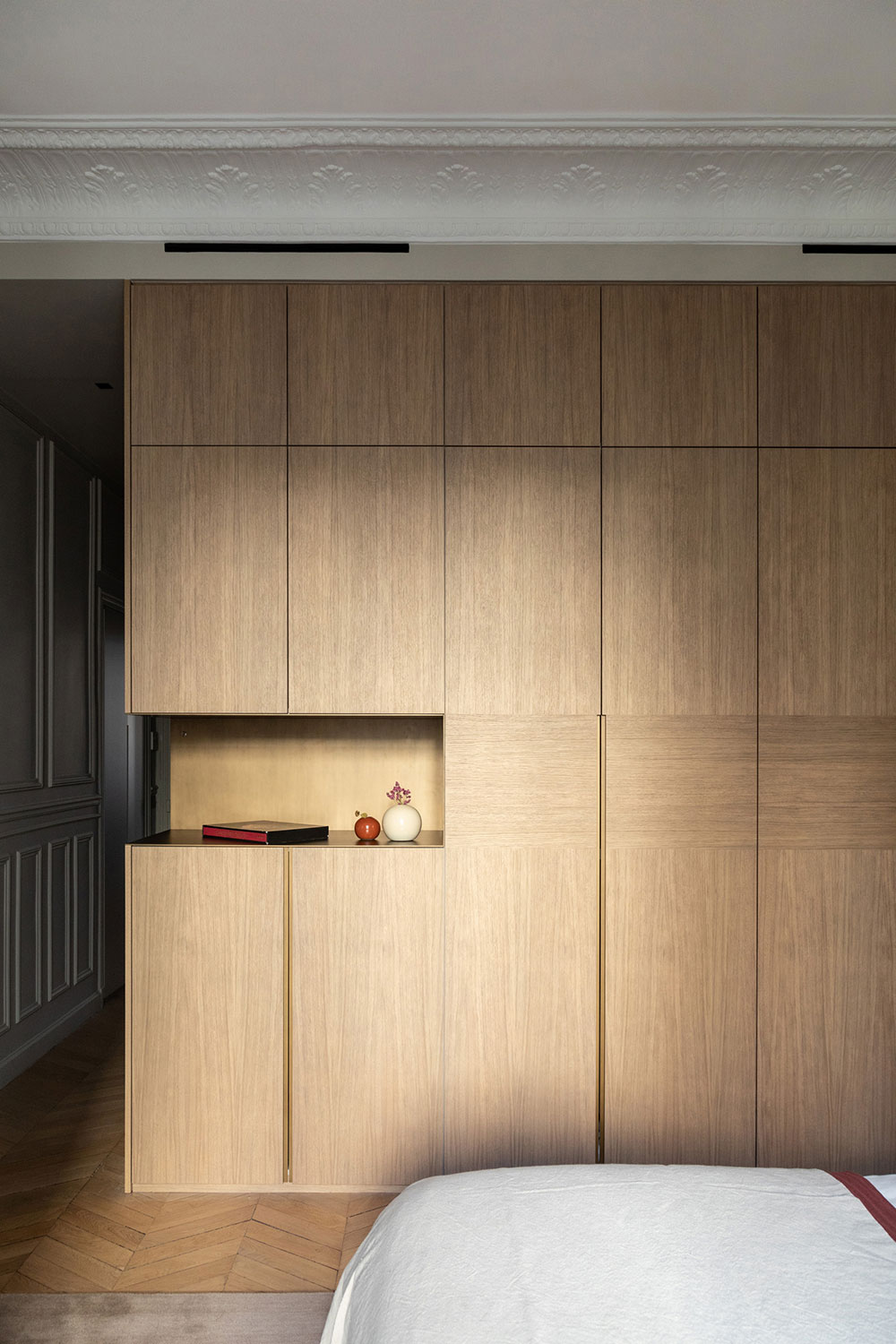 巴黎中心哈斯曼建筑优雅公寓设计-30