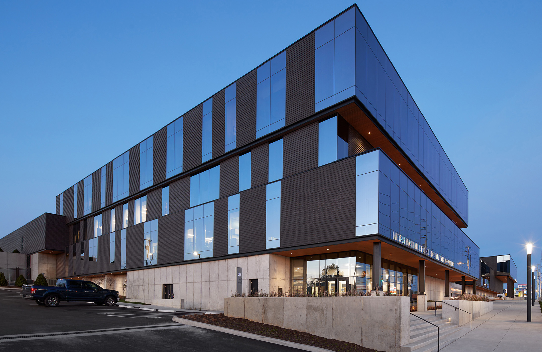 纳什维尔警察局与家庭安全中心建筑设计-9