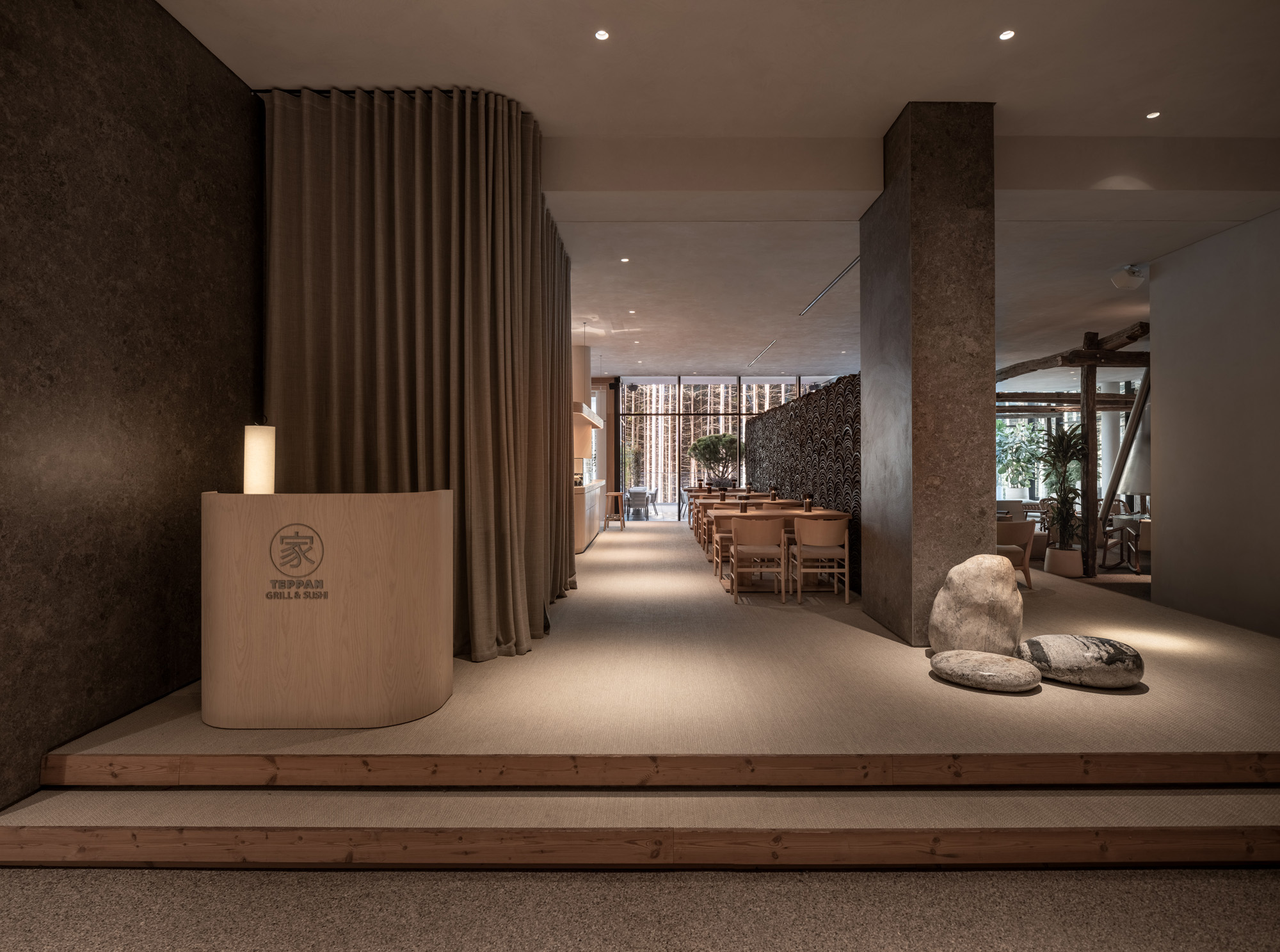 Mountain Residence / Teppan Restaurant-10