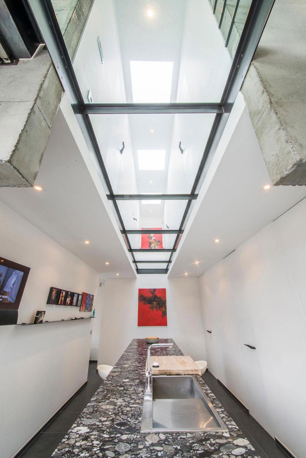 比利时阿尔蒂普改造面包店为明亮通风之家-25