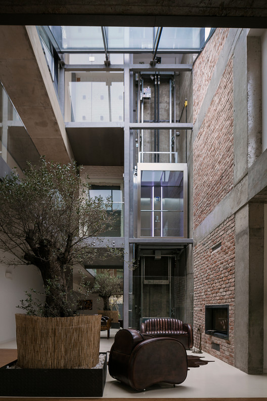 保加利亚历史果园住宅扩建，自然与现代融合-31